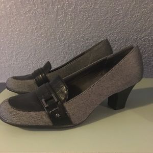 A2 Aerosoles kitten heel pumps